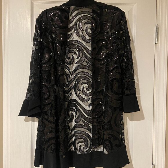 Elegant cover from JC Penny - Picture 1 of 3